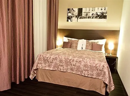Hotel Old Town 4*