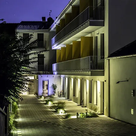 Hotel Old Town 4*