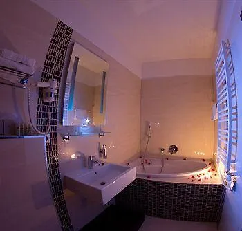 Old Town Hotell