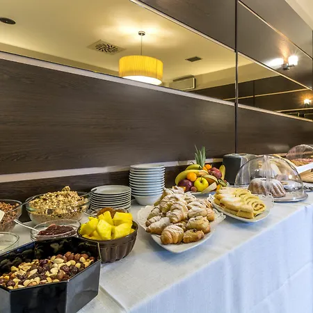 Old Town Hotell 4*