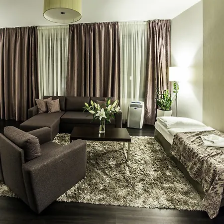 Old Town Hotel 4*